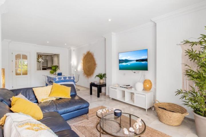 3bedr Ap - 1min Walk To The - Park Elviria - Appartement Marbella